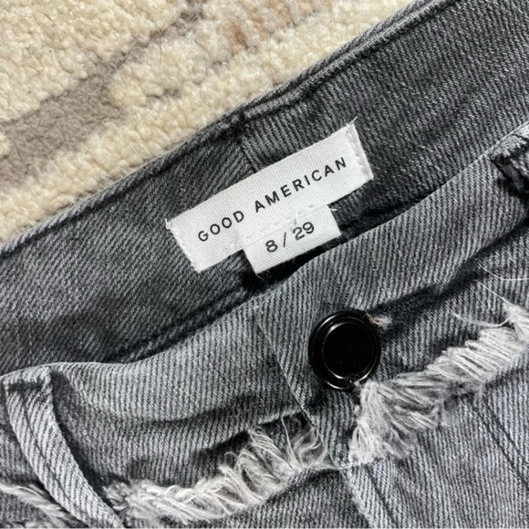 Good American Highrise Black Grey Fringe Fray Accent Jeans - Picture 9 of 15